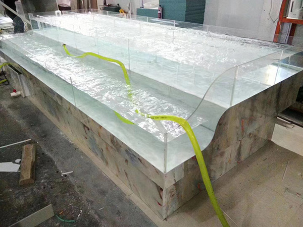 塑料制品魚(yú)缸