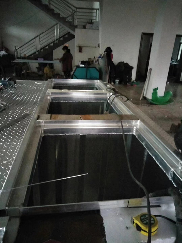鋁合金魚(yú)箱子